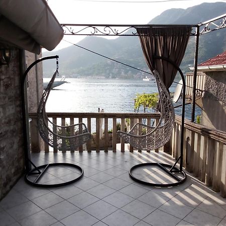 Apartment Aleksandar Tivat Eksteriør billede