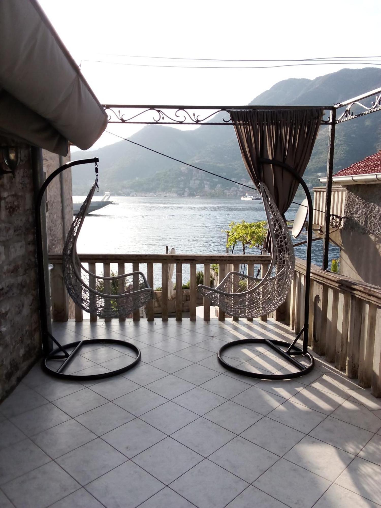 Apartment Aleksandar Tivat Eksteriør billede