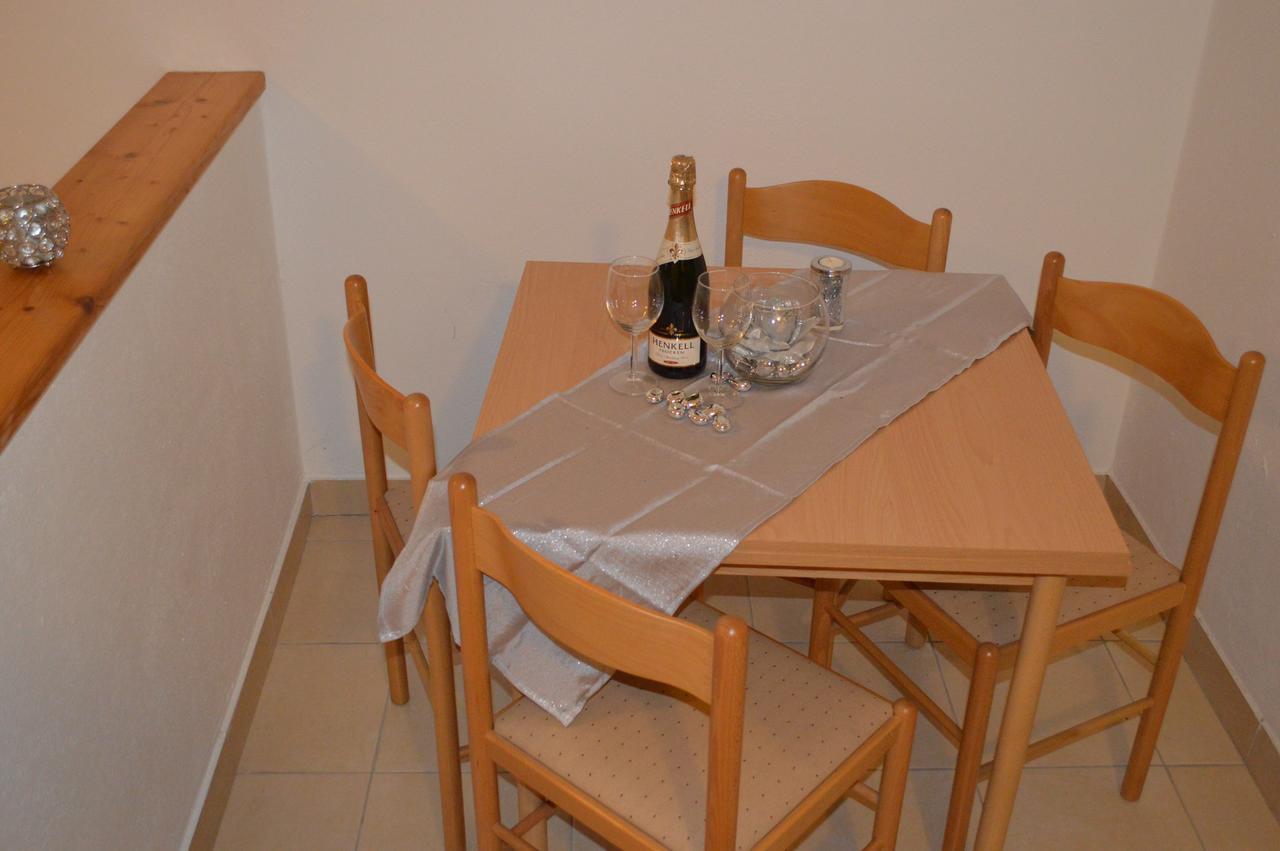 Apartment Aleksandar Tivat Eksteriør billede