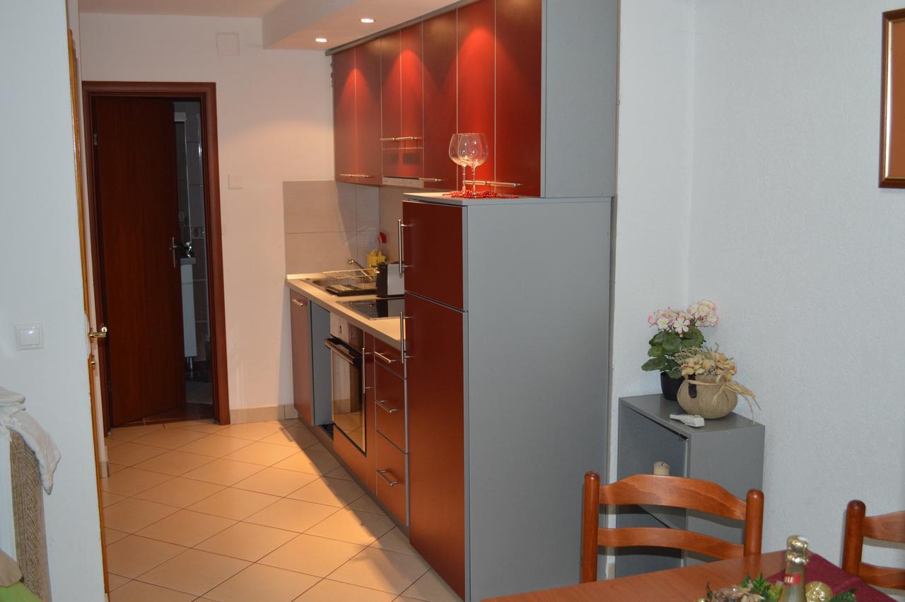 Apartment Aleksandar Tivat Eksteriør billede