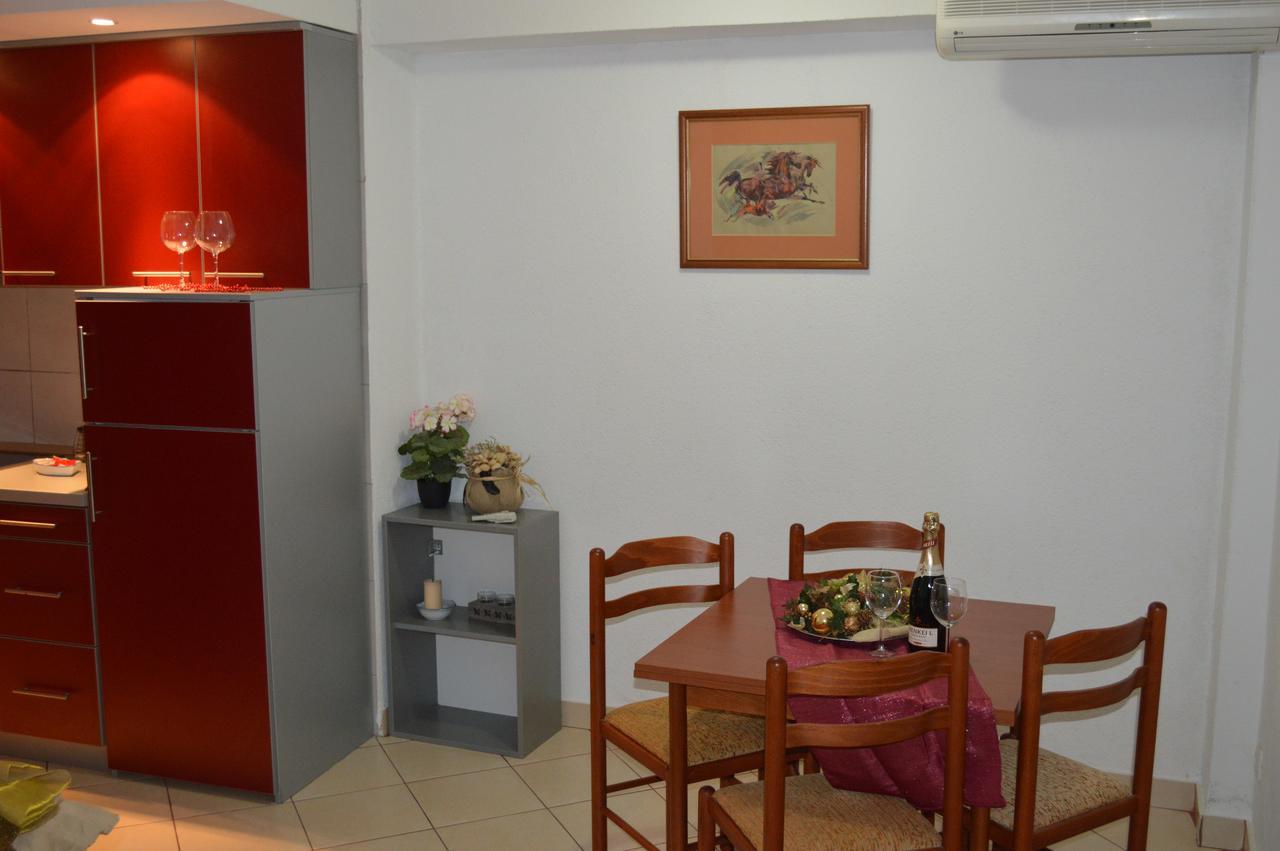 Apartment Aleksandar Tivat Eksteriør billede
